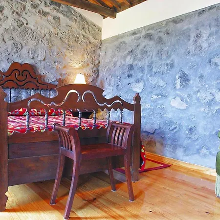 Casa vacanze Homes Adegas Do Pico In Pra Nha De Baixo Pico Azores *